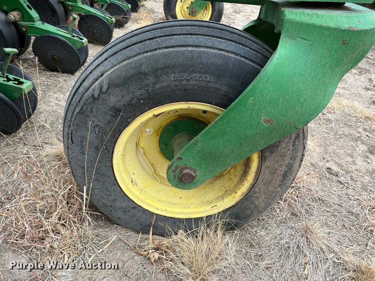 image for item DM8382 John Deere 1720 MaxEmerge Plus  planter
