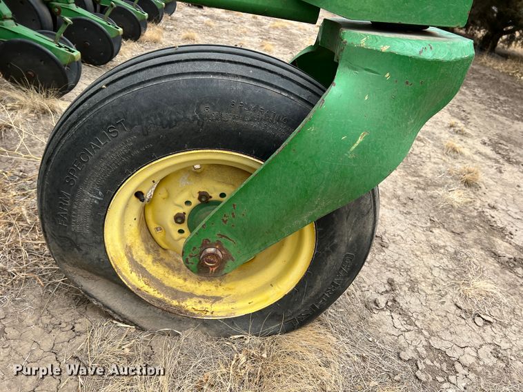 image for item DM8382 John Deere 1720 MaxEmerge Plus  planter