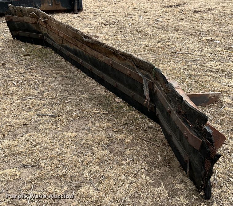 13'W blade in Sublette, KS Item DM8387 sold Purple Wave