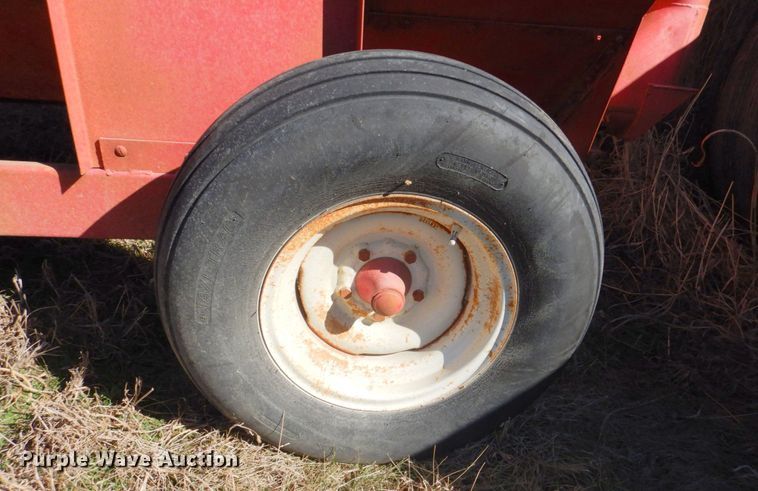 image for item DN1332 Grain cart