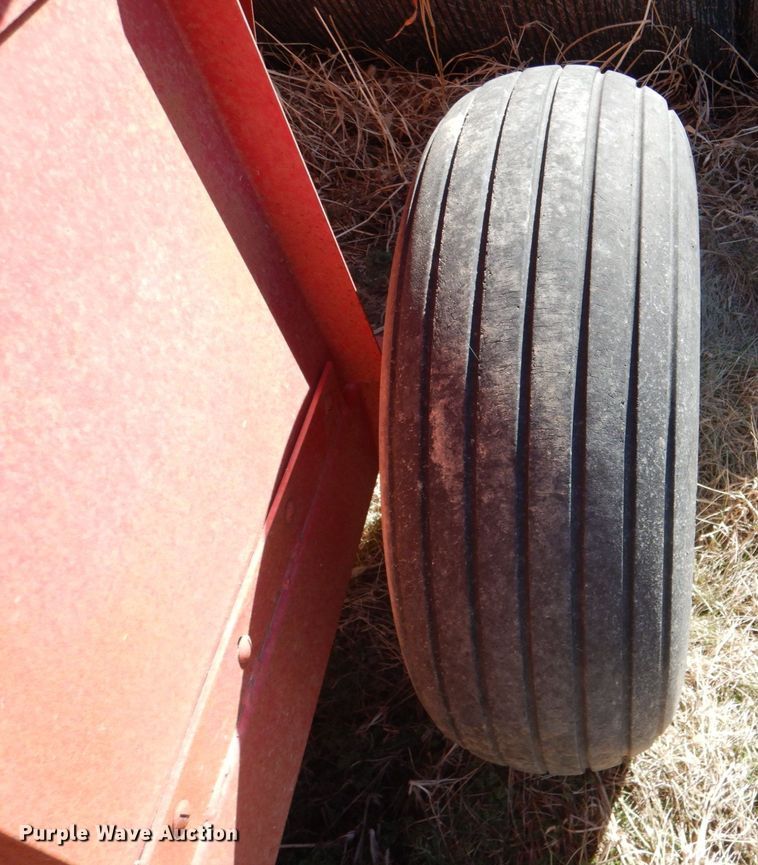 image for item DN1332 Grain cart