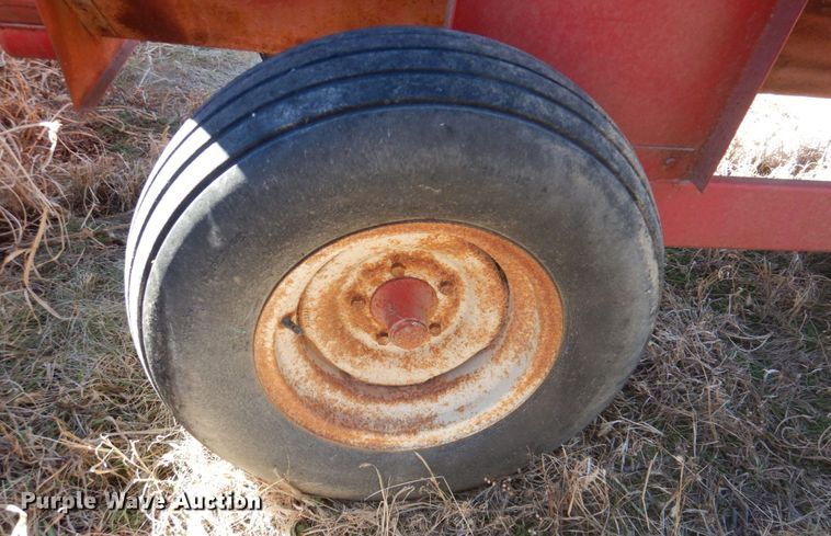 image for item DN1332 Grain cart