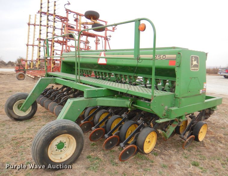 image for item DN1355 John Deere 750  grain drill