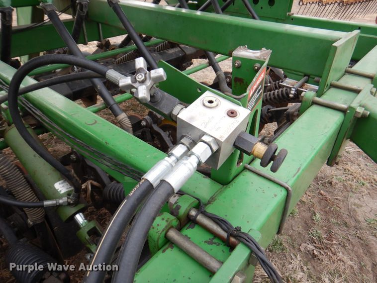 image for item DN1355 John Deere 750  grain drill