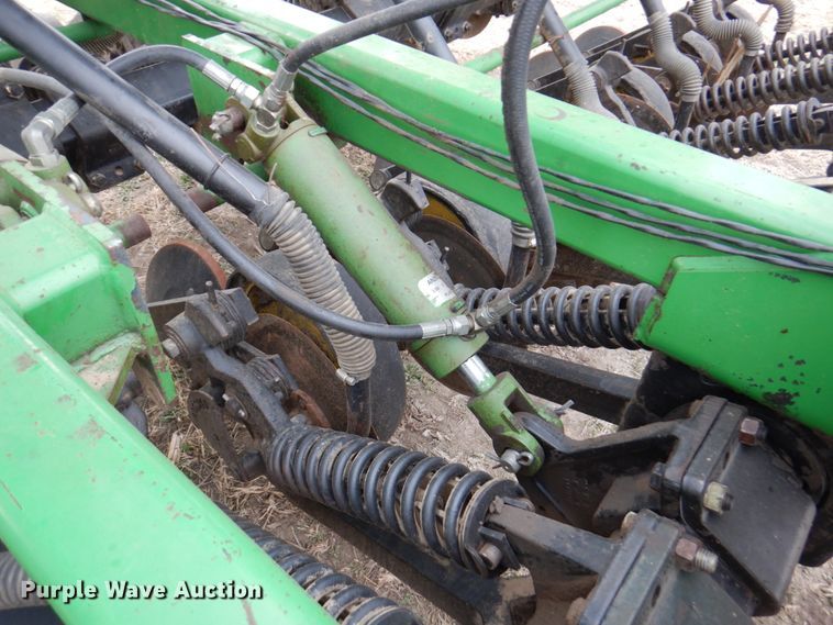 image for item DN1355 John Deere 750  grain drill