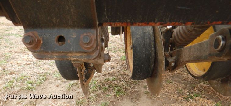 image for item DN1355 John Deere 750  grain drill