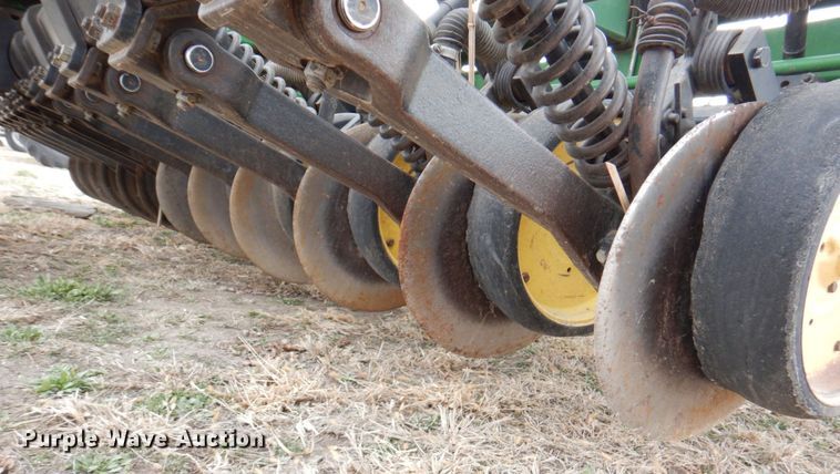 image for item DN1355 John Deere 750  grain drill