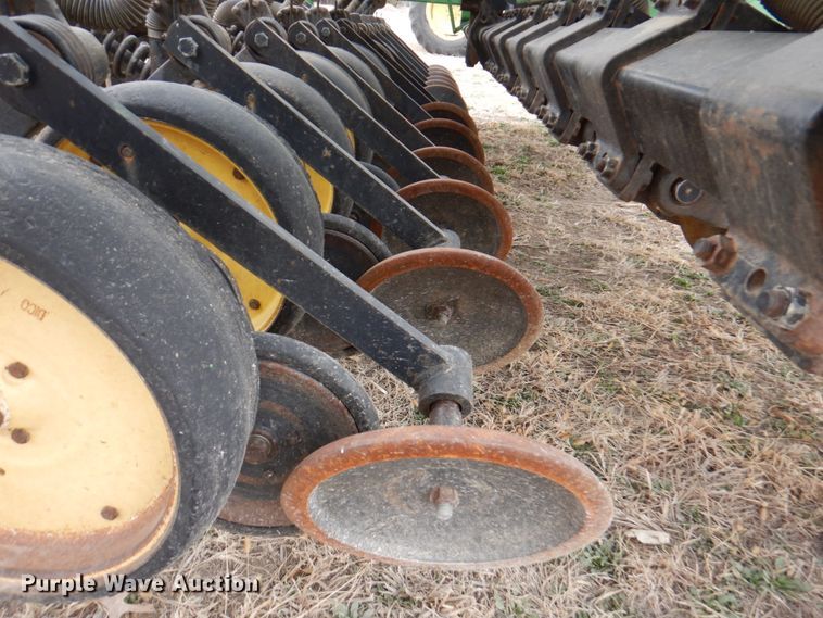 image for item DN1355 John Deere 750  grain drill