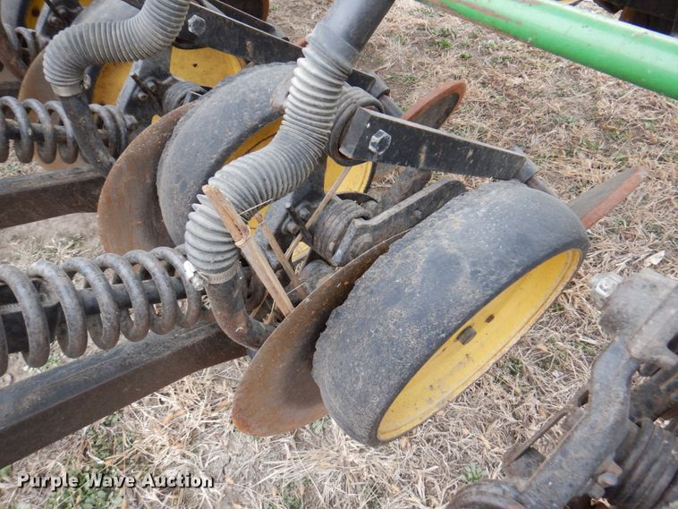 image for item DN1355 John Deere 750  grain drill