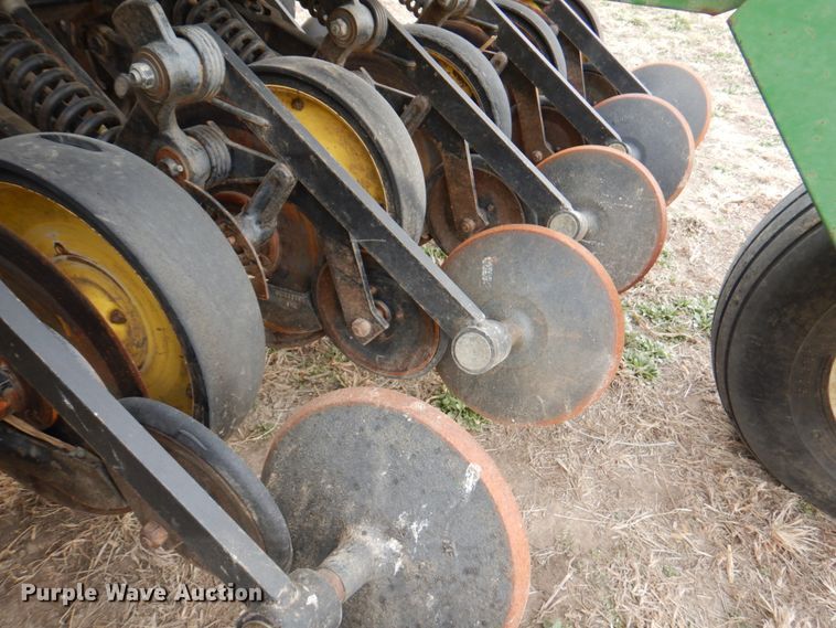 image for item DN1355 John Deere 750  grain drill