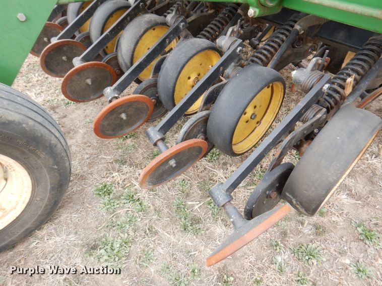 image for item DN1355 John Deere 750  grain drill