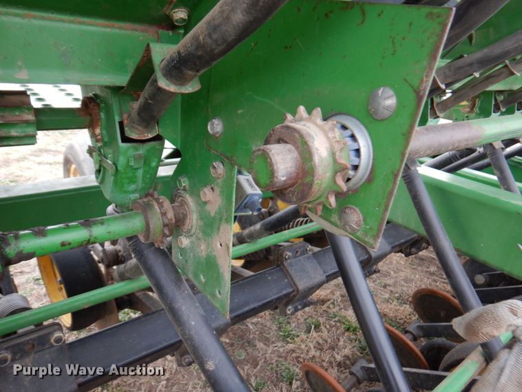 image for item DN1355 John Deere 750  grain drill