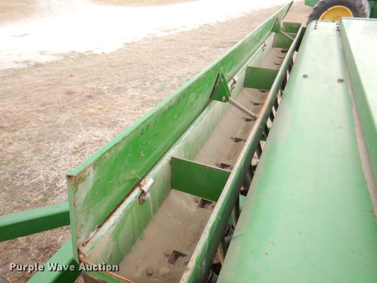 image for item DN1355 John Deere 750  grain drill