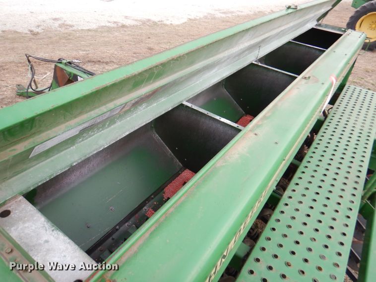 image for item DN1355 John Deere 750  grain drill