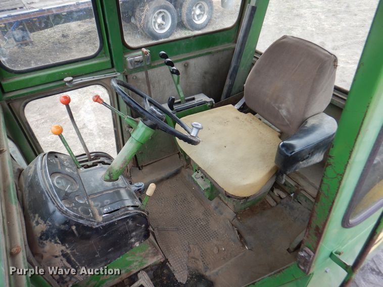 image for item DN1356 1973 John Deere 7520  4WD tractor