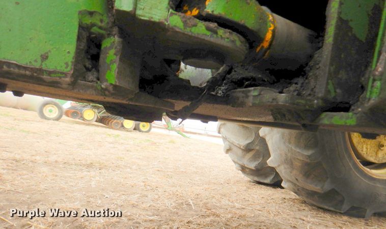 image for item DN1356 1973 John Deere 7520  4WD tractor