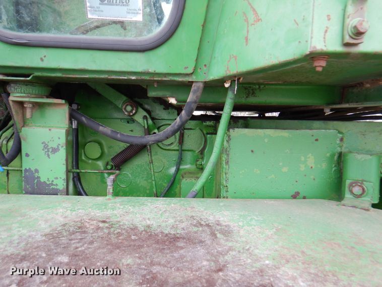 image for item DN1356 1973 John Deere 7520  4WD tractor