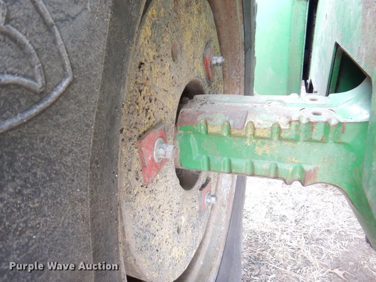 image for item DN1356 1973 John Deere 7520  4WD tractor