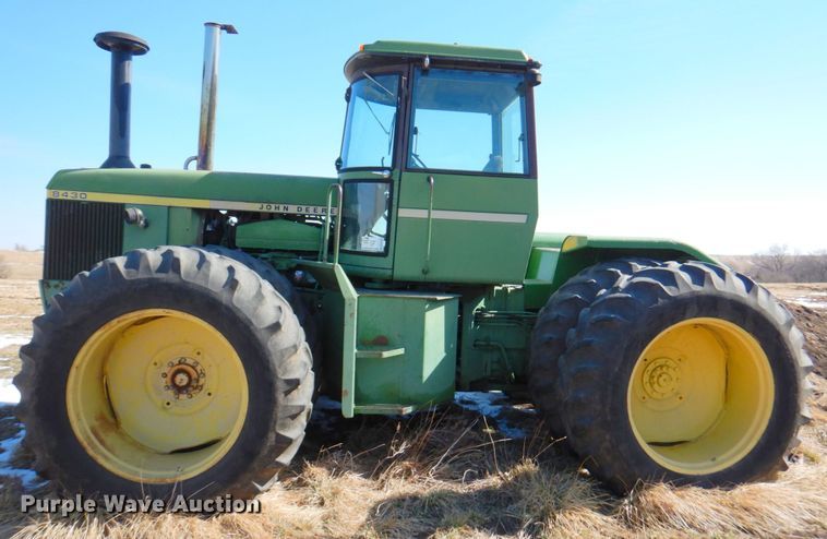 image for item DN1358 1978 John Deere 8430  4WD tractor
