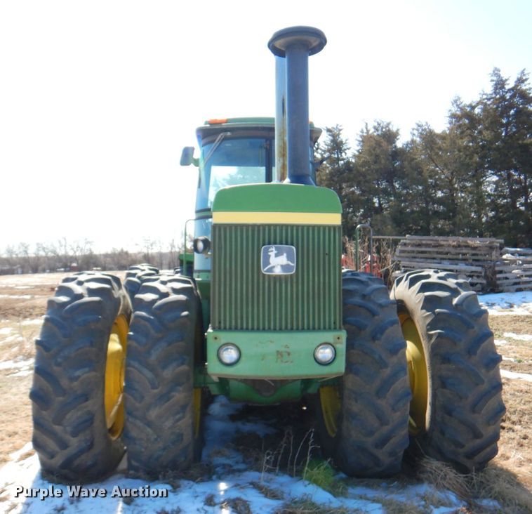 image for item DN1358 1978 John Deere 8430  4WD tractor