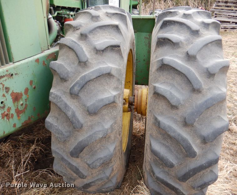 image for item DN1358 1978 John Deere 8430  4WD tractor