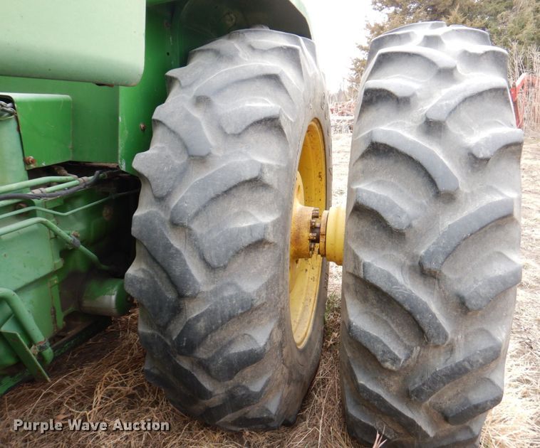 image for item DN1358 1978 John Deere 8430  4WD tractor