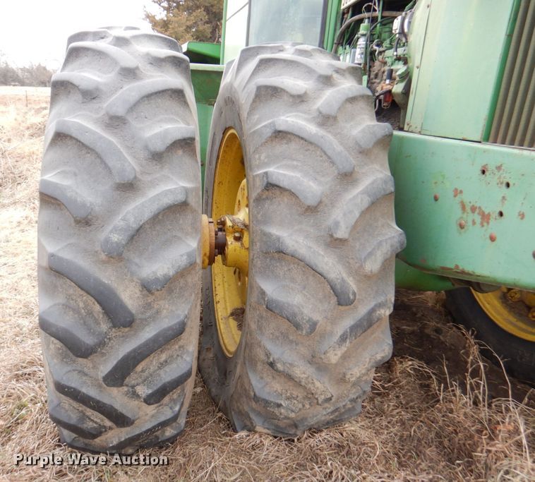 image for item DN1358 1978 John Deere 8430  4WD tractor