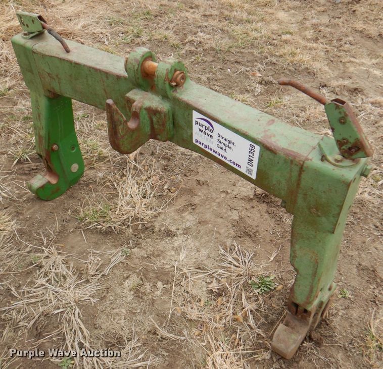 image for item DN1359 John Deere  three point quick attach