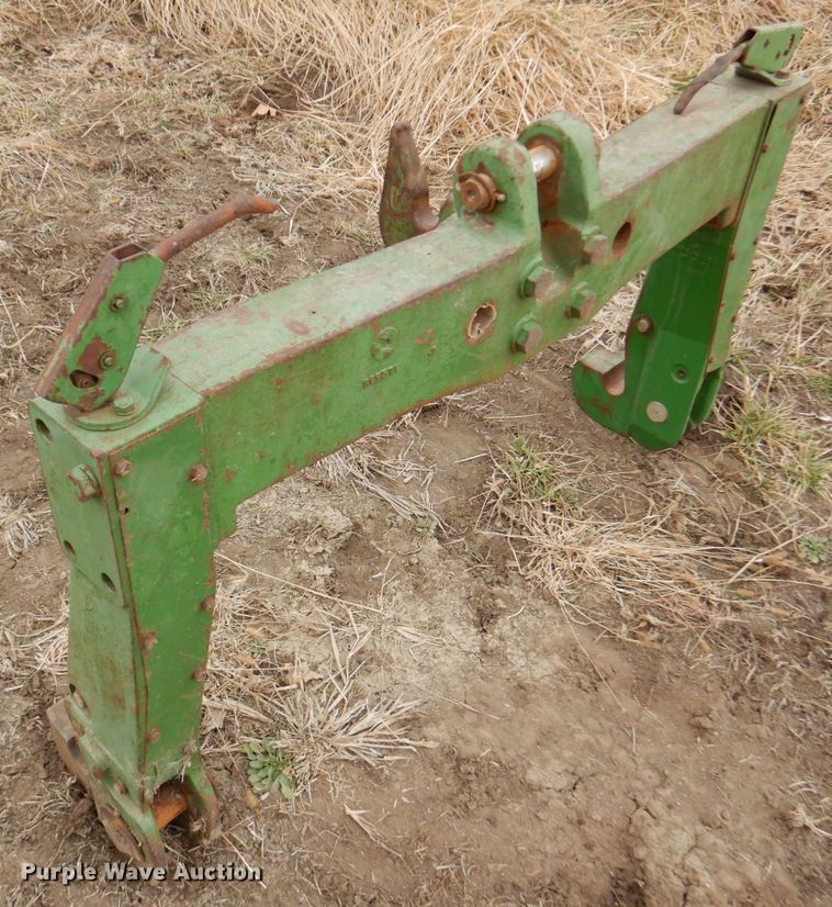 image for item DN1359 John Deere  three point quick attach