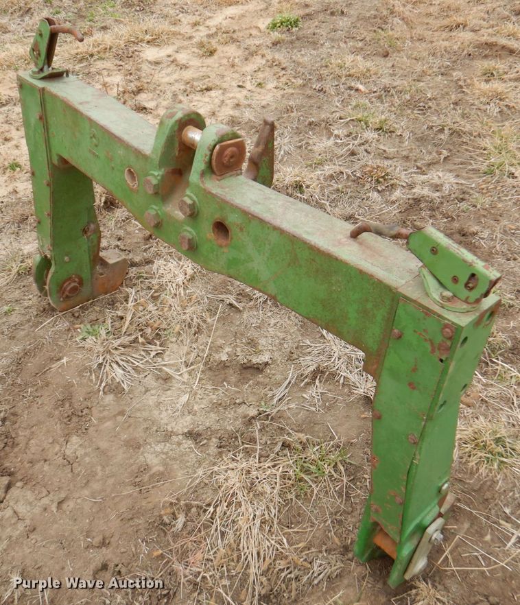 image for item DN1359 John Deere  three point quick attach