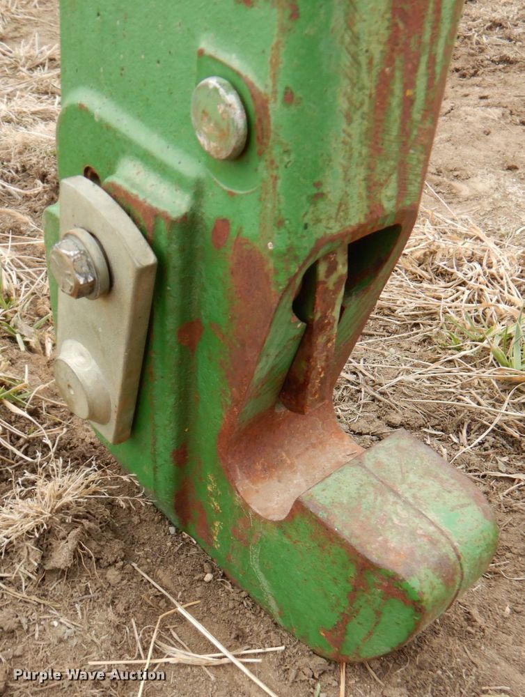 image for item DN1359 John Deere  three point quick attach