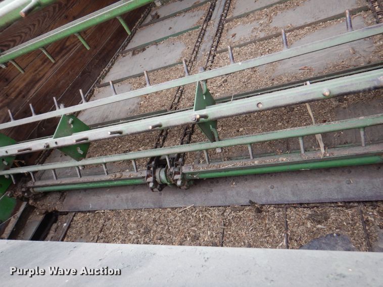 image for item DN1363 John Deere BO12  silage wagon