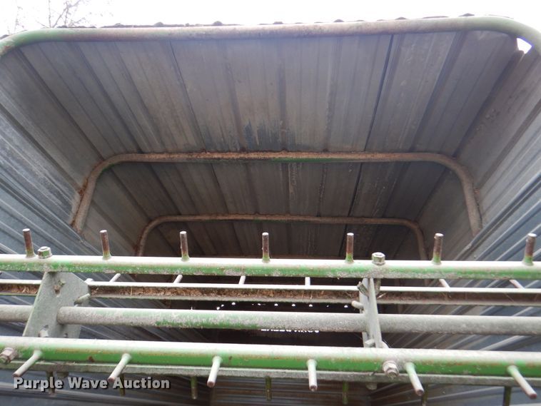 image for item DN1363 John Deere BO12  silage wagon