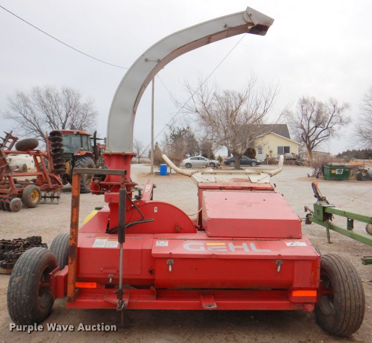 image for item DN1364 Gehl 1075  forage harvester