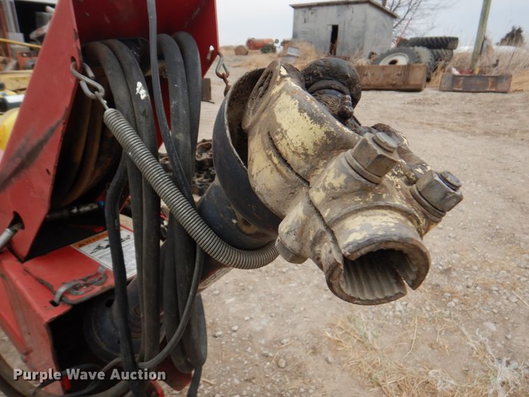 image for item DN1364 Gehl 1075  forage harvester