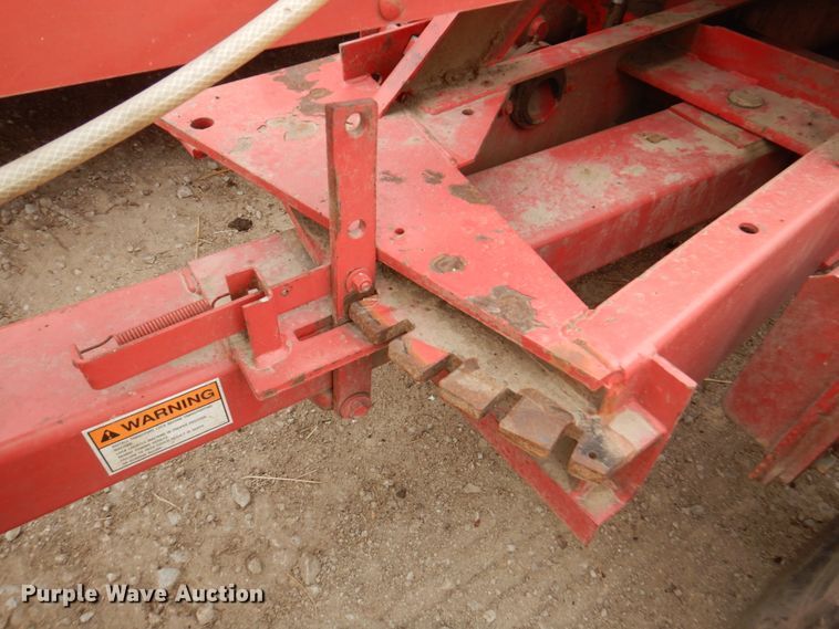 image for item DN1364 Gehl 1075  forage harvester