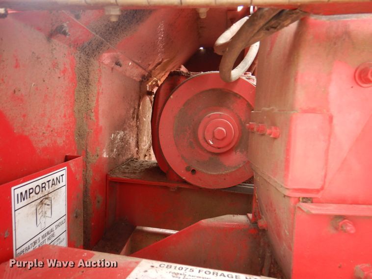 image for item DN1364 Gehl 1075  forage harvester