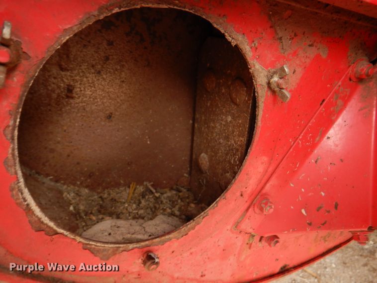 image for item DN1364 Gehl 1075  forage harvester