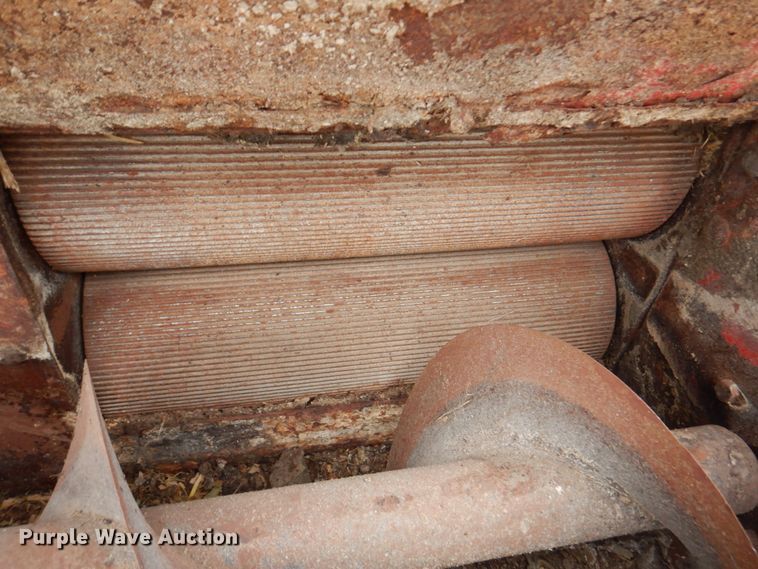 image for item DN1364 Gehl 1075  forage harvester