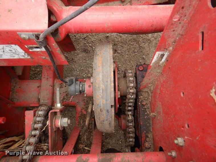 image for item DN1364 Gehl 1075  forage harvester