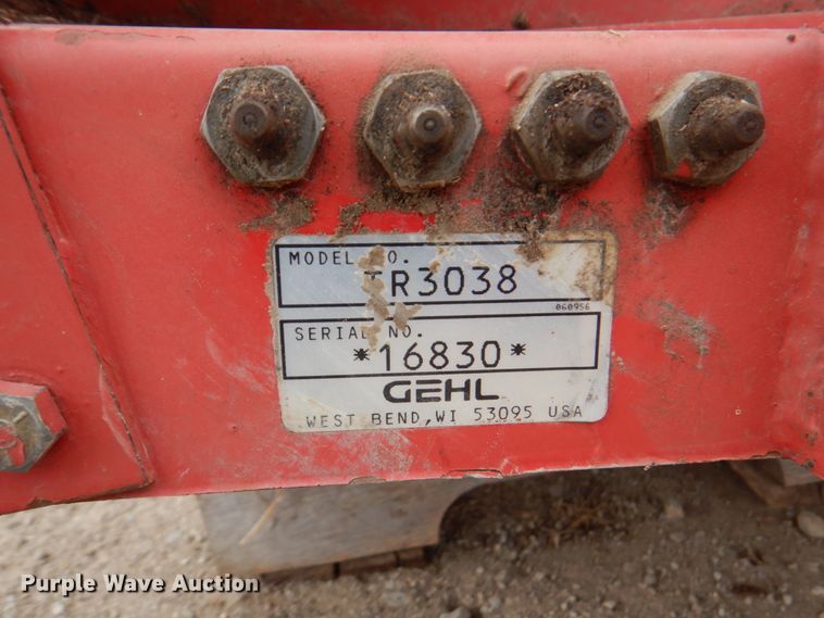 image for item DN1364 Gehl 1075  forage harvester