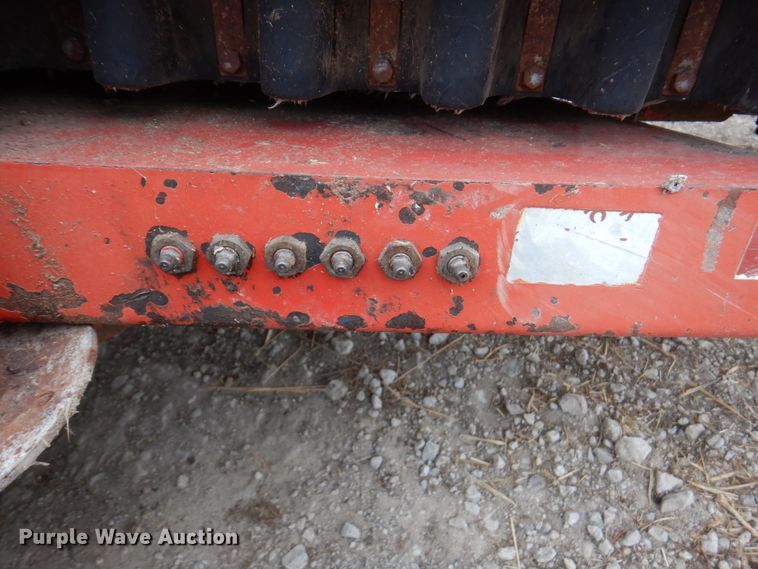 image for item DN1364 Gehl 1075  forage harvester