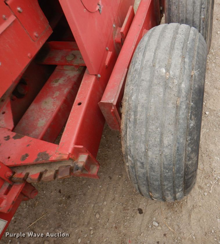 image for item DN1364 Gehl 1075  forage harvester
