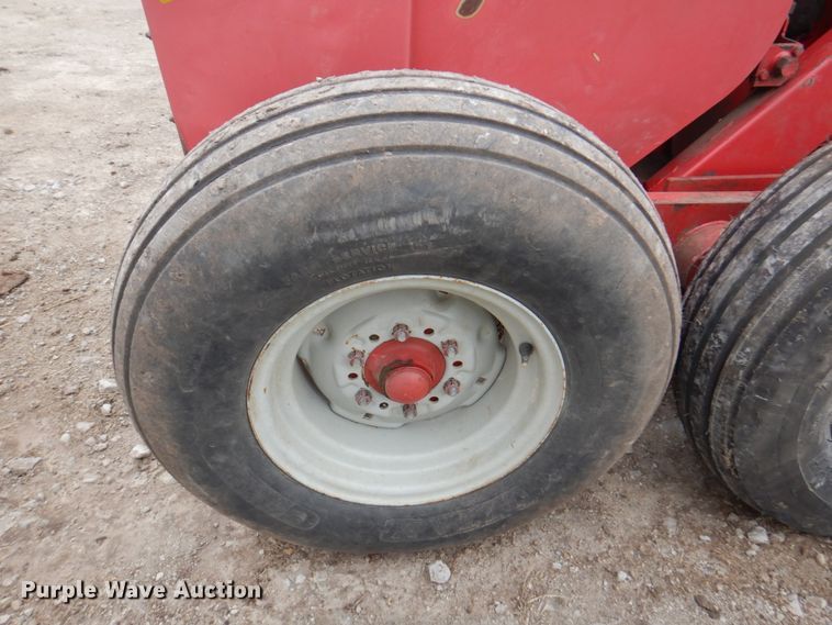 image for item DN1364 Gehl 1075  forage harvester