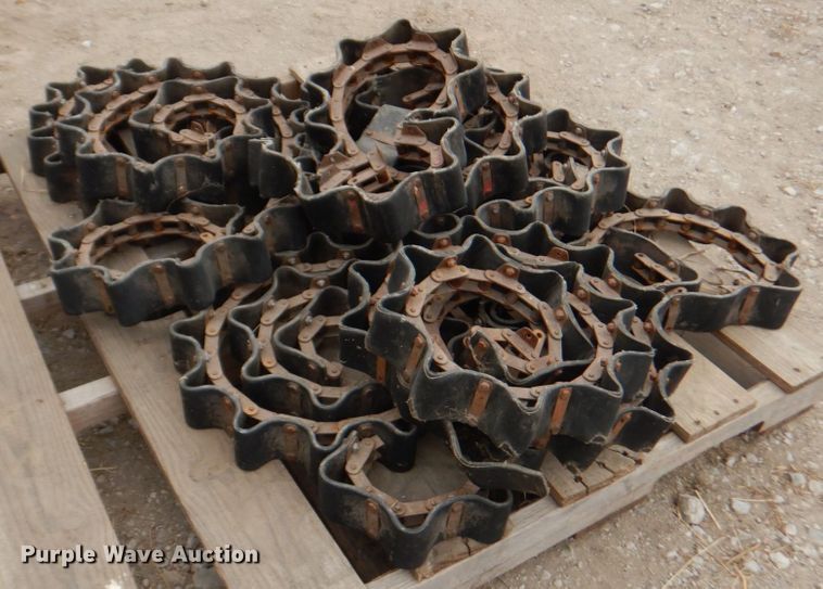 image for item DN1364 Gehl 1075  forage harvester