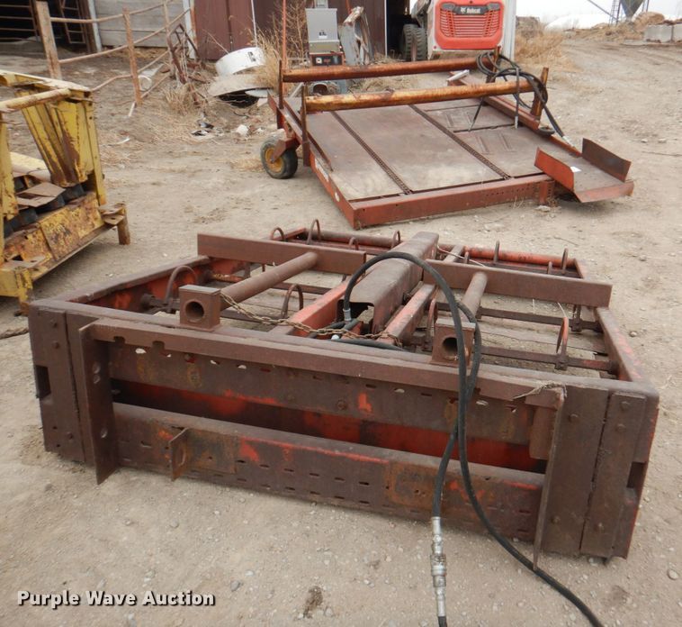 image for item DN1365 Farm Hand  bale accumulator grapple