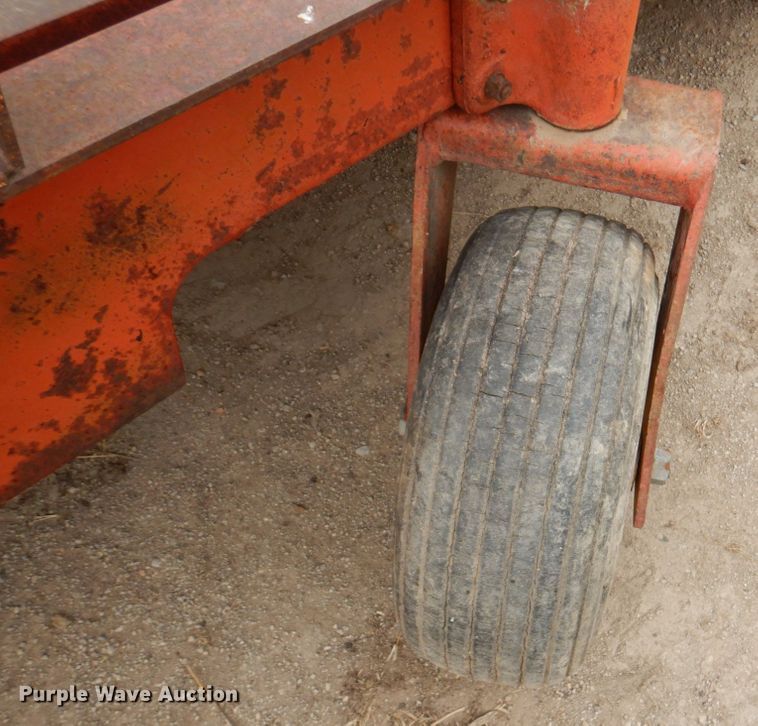 image for item DN1365 Farm Hand  bale accumulator grapple