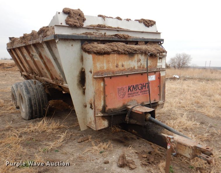 image for item DN1367 Knight 8030 Slinger  manure spreader