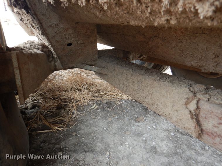 image for item DN1367 Knight 8030 Slinger  manure spreader