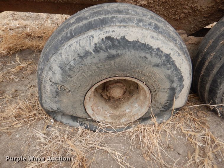 image for item DN1367 Knight 8030 Slinger  manure spreader